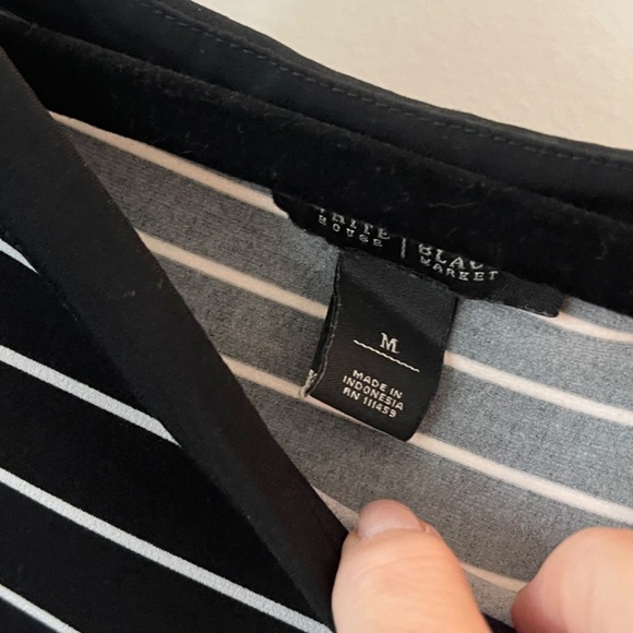 White House Black Market 3/4 Length sleeve tunic - Picture 3 of 6